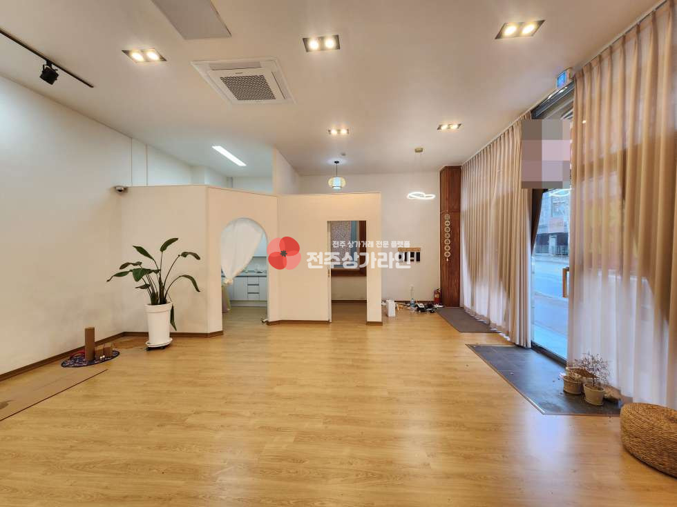 전북 전주완산구 효자동3가 ⭐무권리금 효자동 상가⭐꽃집, 뷰티, 피부, 사무실,⭐ 월세 매물번호 14014 사진 1