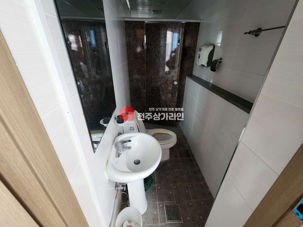 전북 전주완산구 효자동1가 ⭐효자동 시내권 위치⭐창고 겸 상가⭐자동차관련업 추천⭐ 월세 매물번호 14023 사진 13