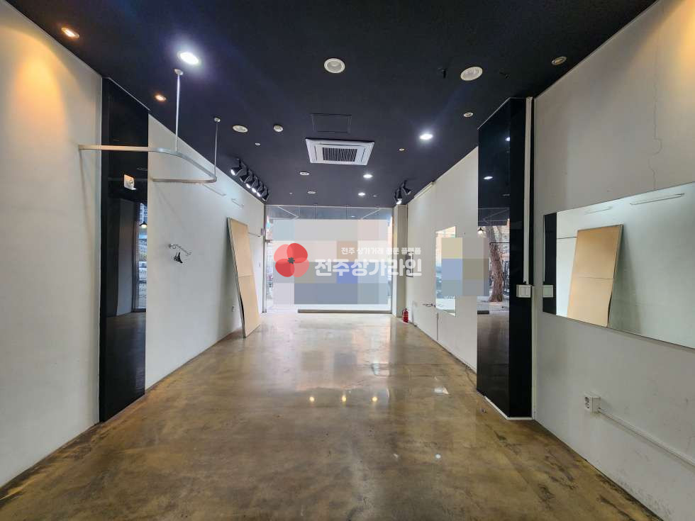 전북 전주덕진구 우아동2가 ⭐아중중학교 및 아파트단지 부근⭐옷가게, 공방, 피부샵 추천⭐ 월세 매물번호 14038 사진 2