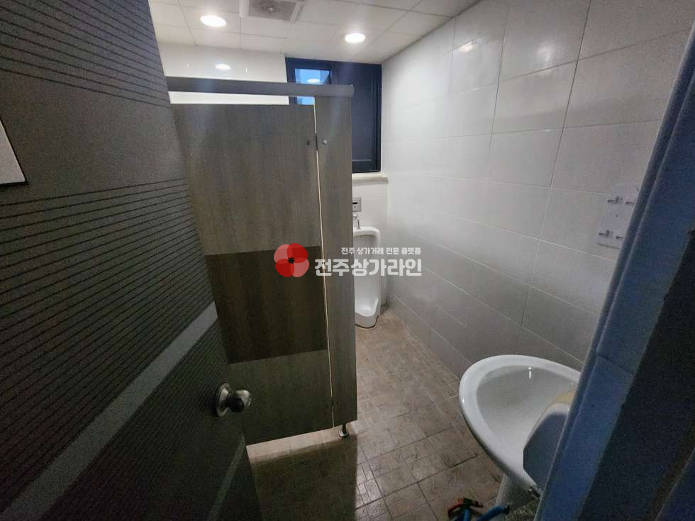 전북 전주완산구 효자동3가 ⭐무권리금⭐신시가지 bar 양도양수⭐룸 5개⭐시설완비 월세 매물번호 14009 사진 11