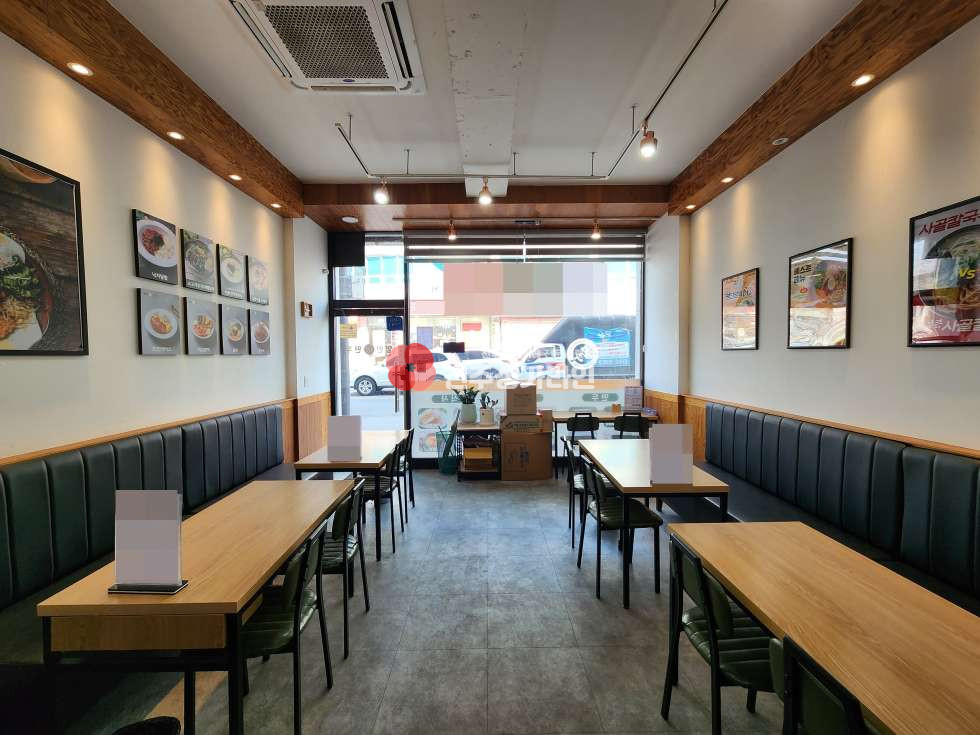 전북 전주완산구 삼천동1가 ⭐프렌차이즈 분식집 양도⭐삼천주공 사거리⭐대로변상가⭐ 월세 매물번호 14031 사진 2