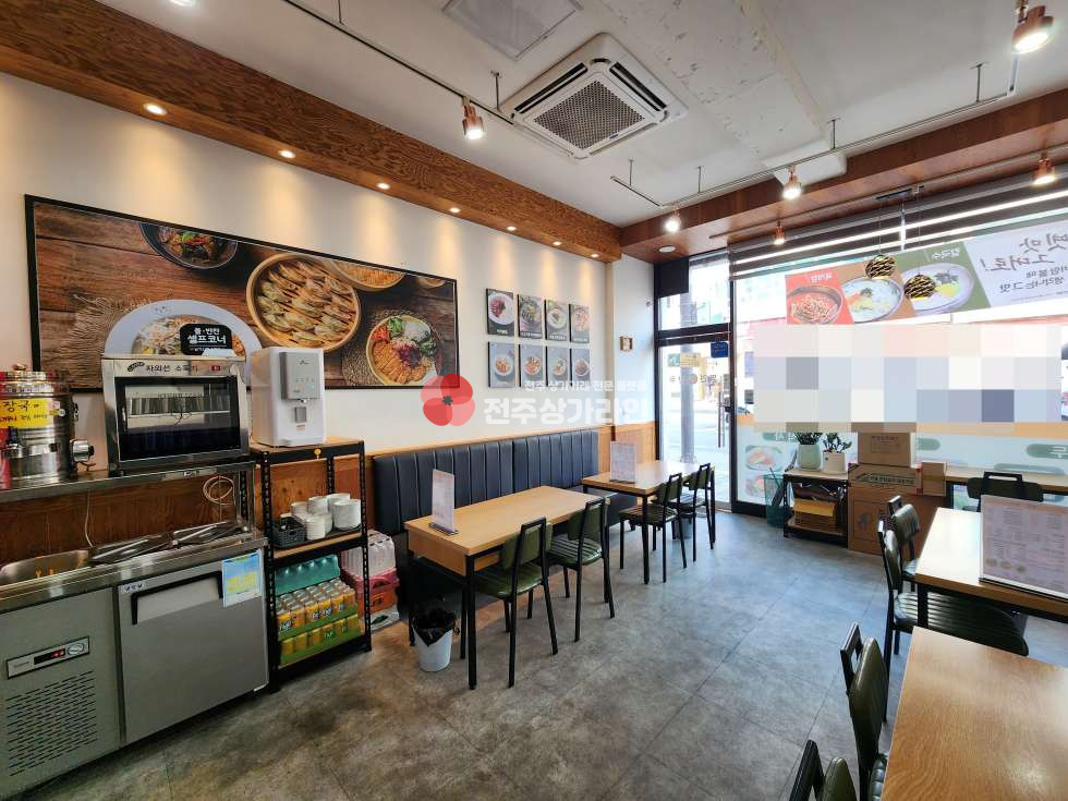 전북 전주완산구 삼천동1가 ⭐프렌차이즈 분식집 양도⭐삼천주공 사거리⭐대로변상가⭐ 월세 매물번호 14031 사진 4