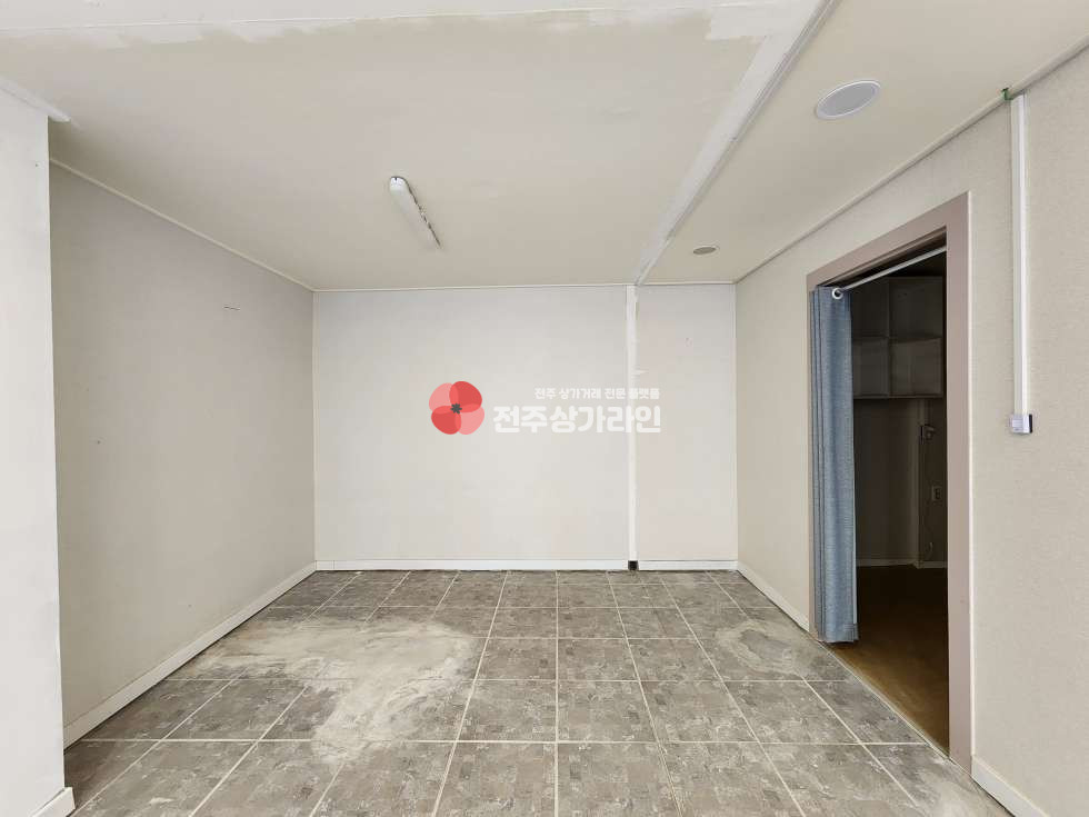 전북 전주완산구 효자동1가 ⭐아파트 인근 상가⭐뷰티샵, 네일샵, 카페 추천⭐ 월세 매물번호 13781 사진 3