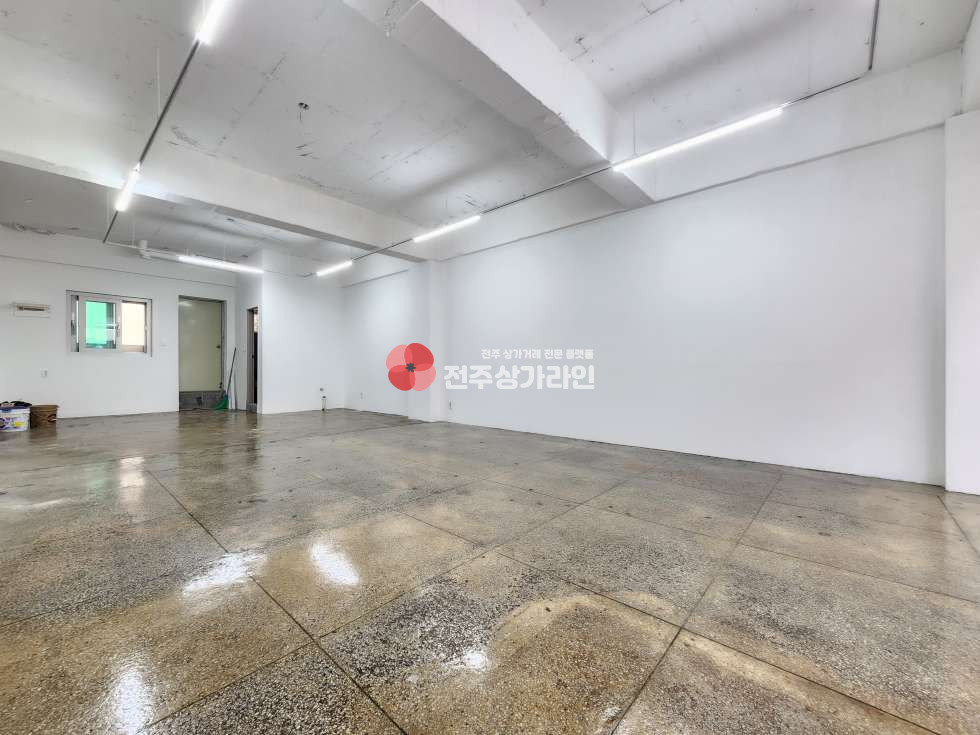 전북 전주완산구 삼천동1가 ⭐리모델링 상가⭐개인 카페 추천⭐외관, 내부 예쁜 매물⭐ 월세 매물번호 13881 사진 2