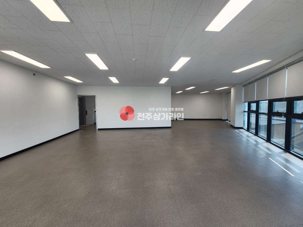 전북 전주완산구 중노송동 ⭐중노송동 깔끔한 사무실 상가 추천⭐E/V유⭐ 월세 매물번호 14133 사진 3