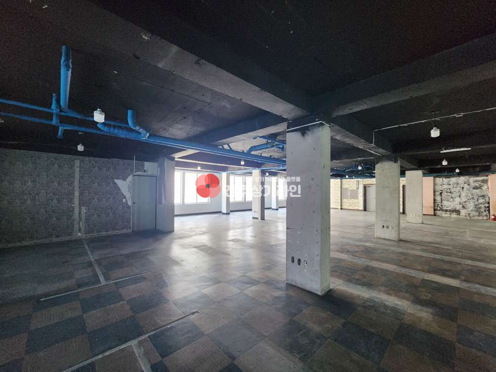 전북 전주완산구 평화동1가 ⭐전주 평화동 70평대 상가 임대⭐ 월세 매물번호 14139 사진 3