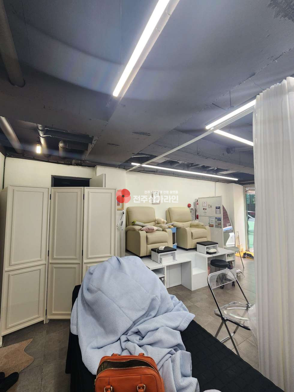 전북 전주완산구 효자동3가 ⭐효자동 네일샵 양도양수⭐저렴한 권리금⭐ 월세 매물번호 14145 사진 3