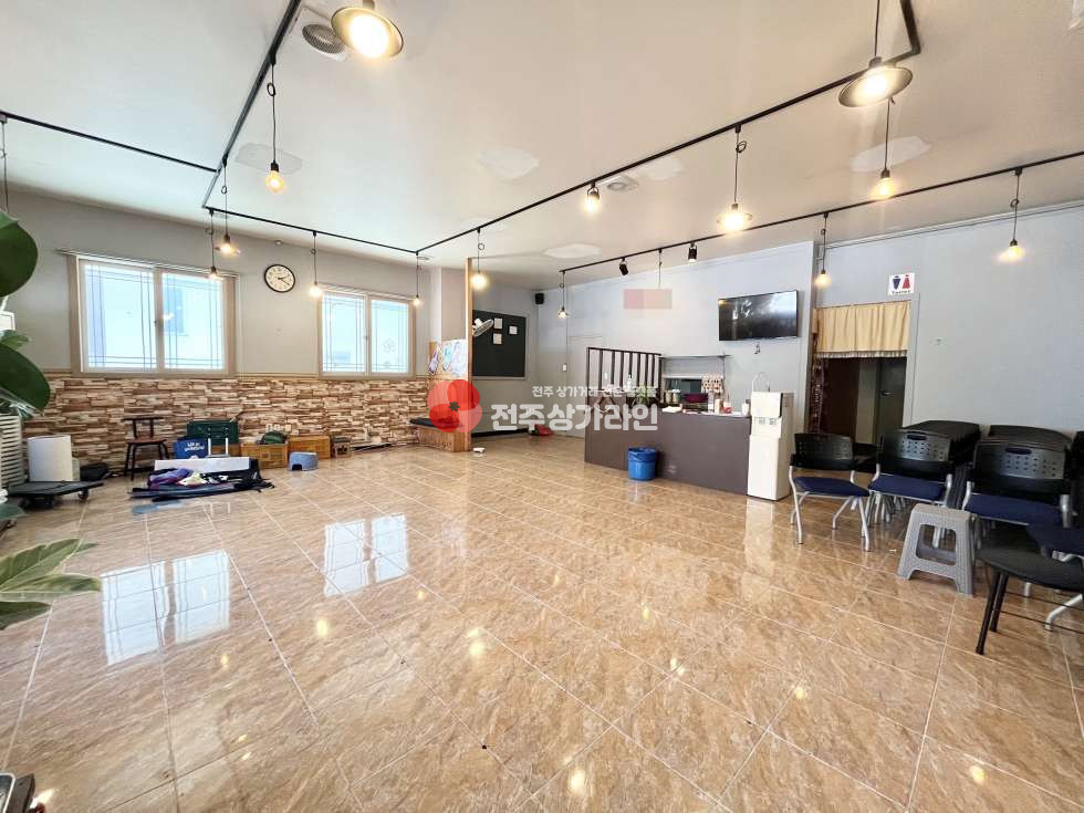 전북 전주완산구 효자동2가 ⭐전주대학교 근방⭐넓은평수⭐주방시설 구비완료⭐음식점 및 술집 추천⭐ 월세 매물번호 13505 사진 1