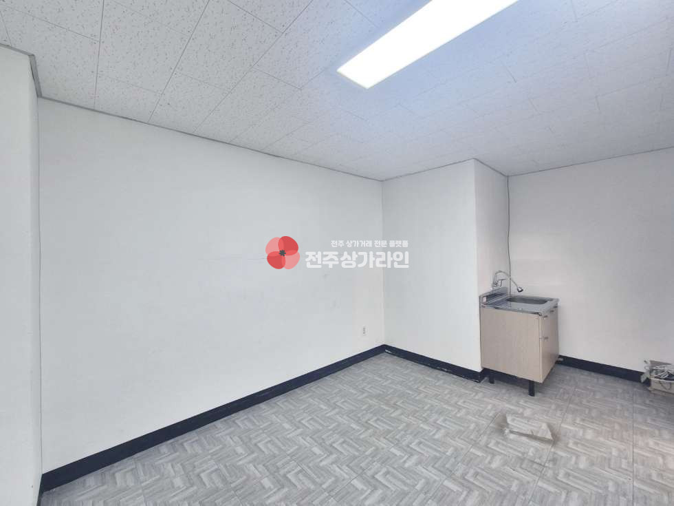 전북 전주완산구 효자동3가 ⭐효자동 대로변 깔끔한 상가⭐20평대 추천⭐ 월세 매물번호 14176 사진 5