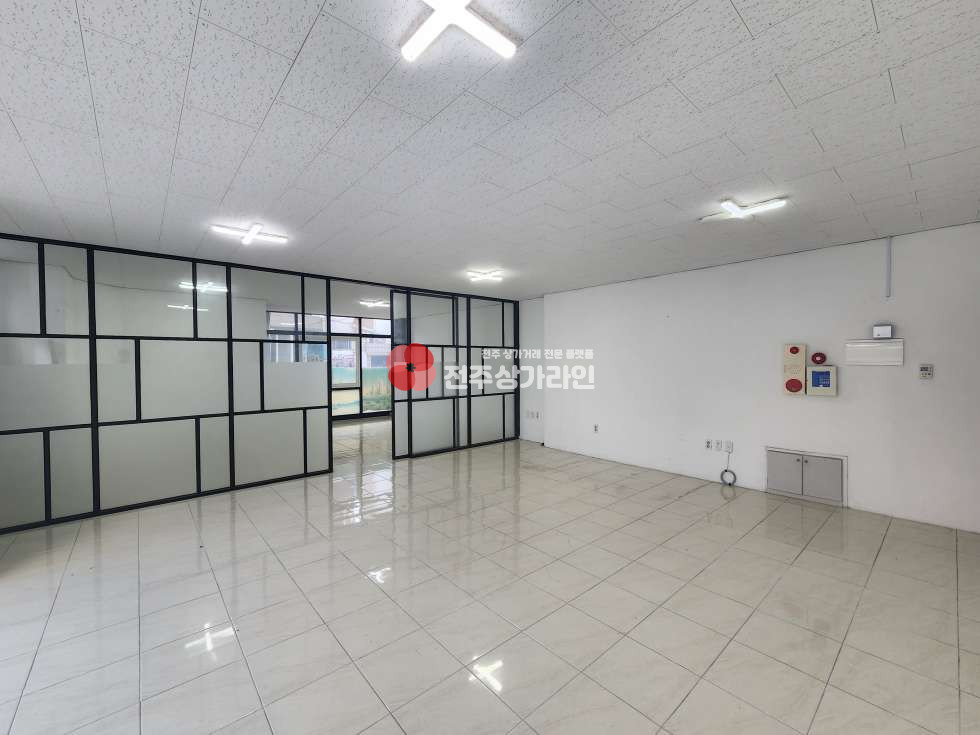 전북 전주완산구 중화산동2가 ⭐중화산동 깔끔한 상가 추천⭐애견간식, 카페, 사무실 등 추천⭐ 월세 매물번호 14199 사진 2