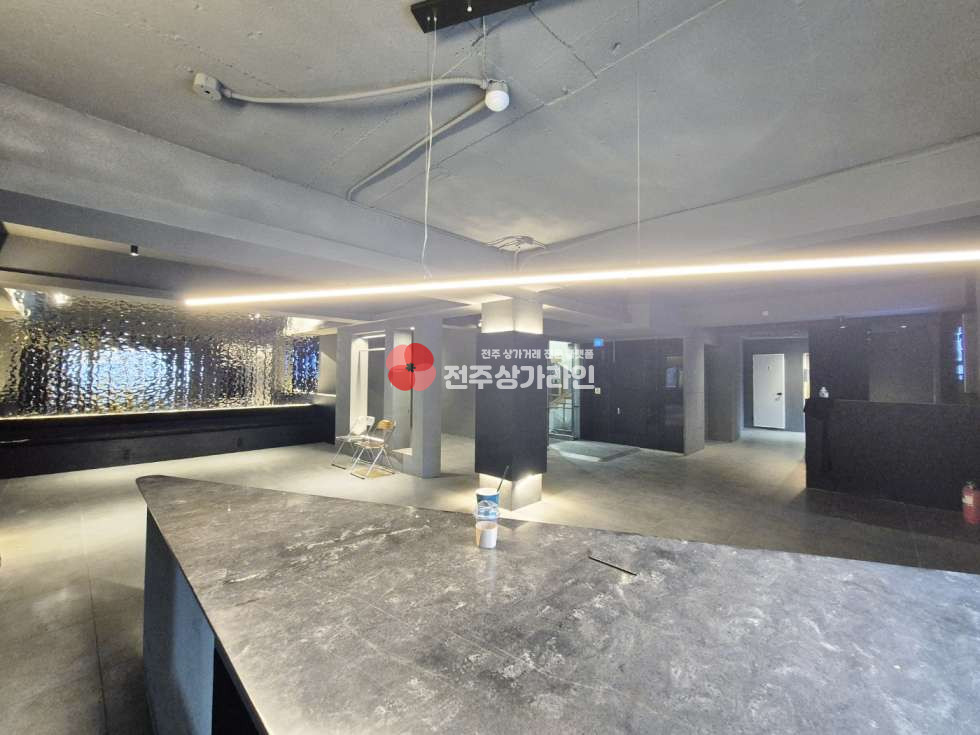 전북 전주완산구 다가동3가 ⭐객리단길 2층 무권리금 레스토랑, 카페, 와인, 칵테일 bar 술집 추천 월세 매물번호 14205 사진 3