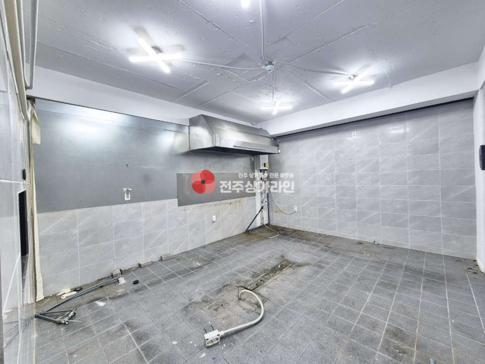 전북 전주완산구 다가동3가 ⭐객리단길 2층 무권리금 레스토랑, 카페, 와인, 칵테일 bar 술집 추천 월세 매물번호 14205 사진 4