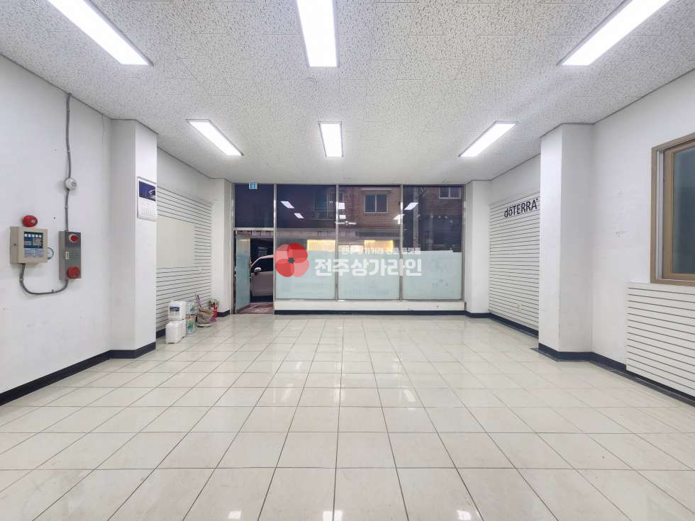 전북 전주완산구 효자동3가 ⭐효자동 사무실로 적합한 상가 추천⭐ 월세 매물번호 14048 사진 1