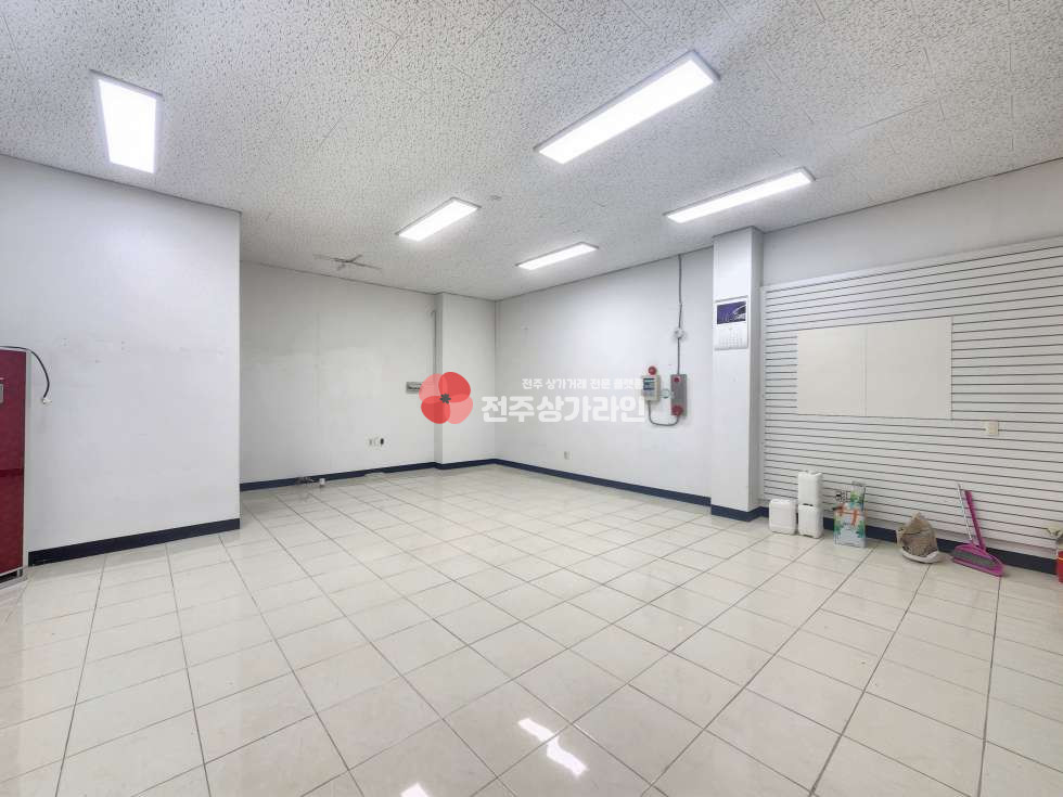 전북 전주완산구 효자동3가 ⭐효자동 사무실로 적합한 상가 추천⭐ 월세 매물번호 14048 사진 3