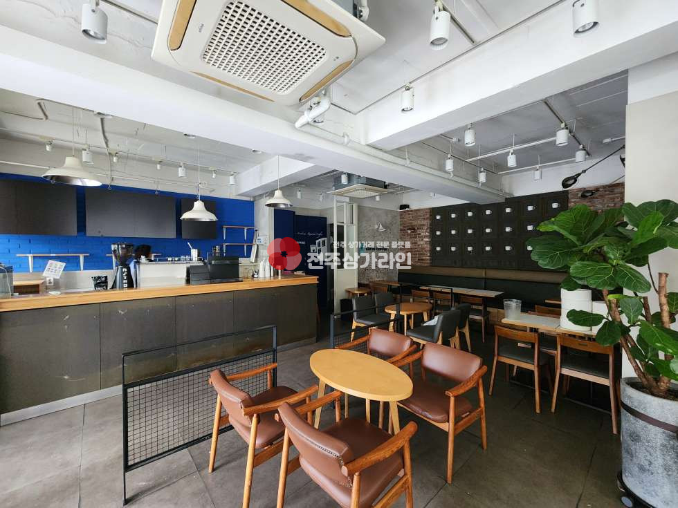전북 전주완산구 삼천동1가 ⭐삼천동 상권 좋은 대로변 카페 추천⭐인근 아파트 2천 세대 ⭐ 월세 매물번호 13698 사진 1