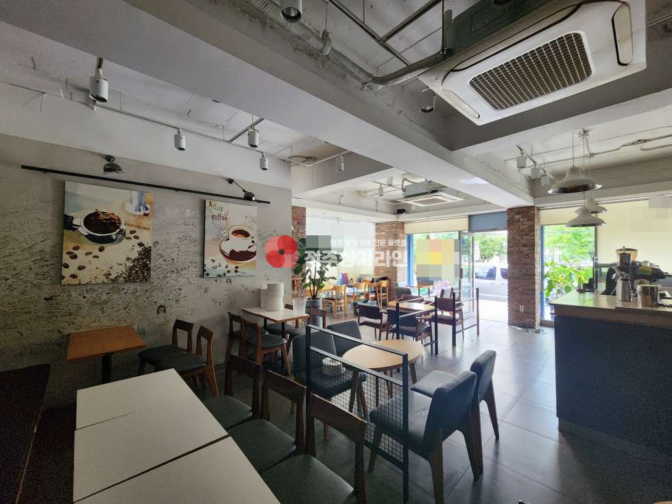 전북 전주완산구 삼천동1가 ⭐삼천동 상권 좋은 대로변 카페 추천⭐인근 아파트 2천 세대 ⭐ 월세 매물번호 13698 사진 4