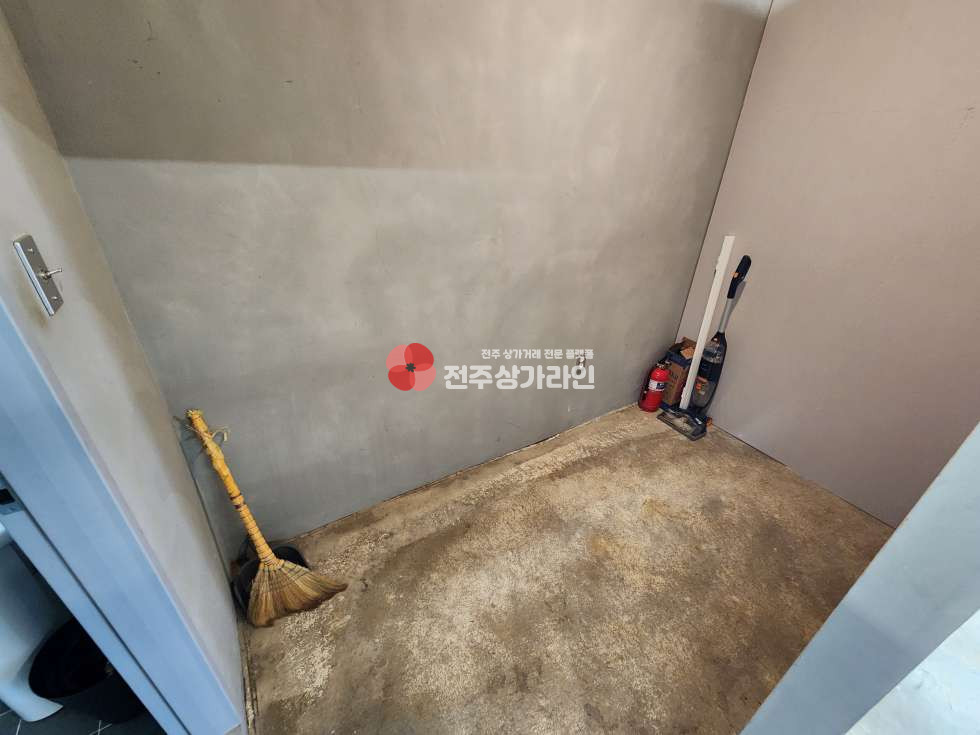 전북 전주완산구 중화산동2가 ⭐중화산동 시설 완비⭐무권리금⭐미용실, 꽃집, 카페, 사무실 추천⭐ 월세 매물번호 14096 사진 5