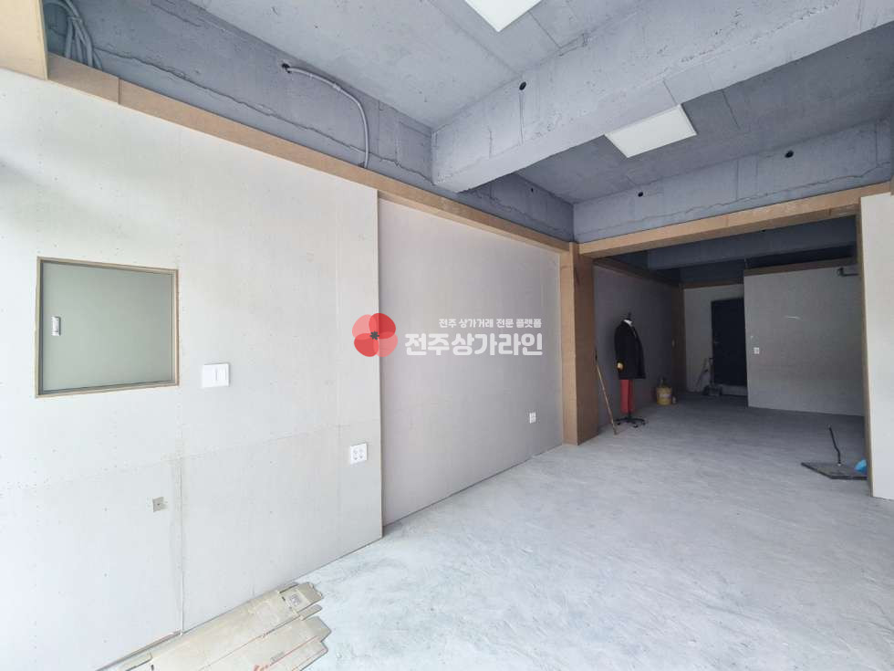 전북 전주덕진구 금암동 ⭐사대부고 사거리 부근⭐음식점 서비스업 추천⭐ 월세 매물번호 14247 사진 1