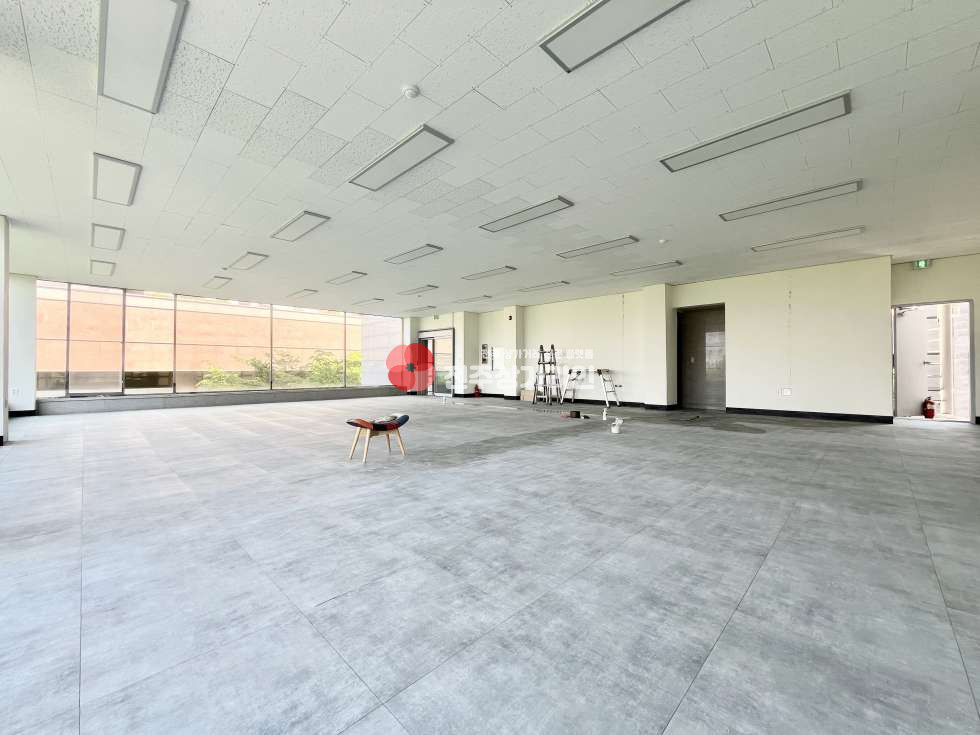 전북 전주완산구 효자동3가 ⭐신시가지 스카이타워부근⭐넓은평수,개방감좋은 매물⭐사무실 및 학원,미용실 추천⭐ 월세 매물번호 13478 사진 4