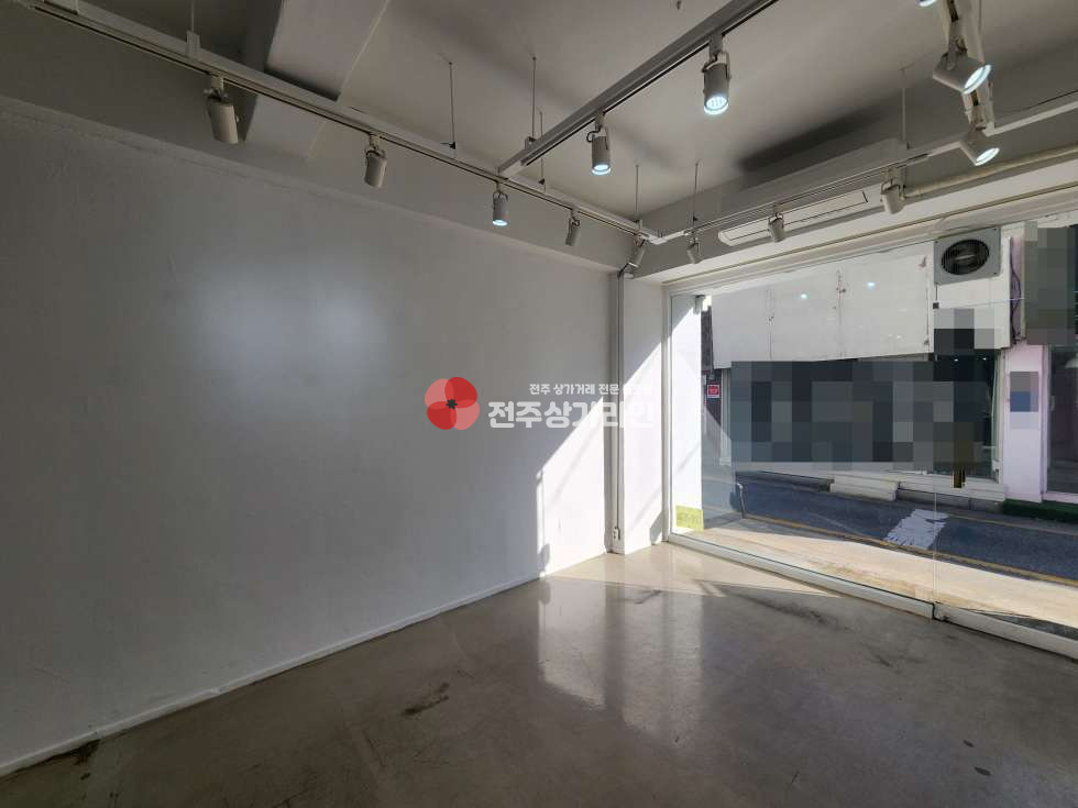 전북 전주완산구 고사동 ⭐객사 무권리금 고사동 상가⭐쥬얼리샵,옷가게,공방,뷰티샵 추천⭐ 월세 매물번호 14283 사진 3