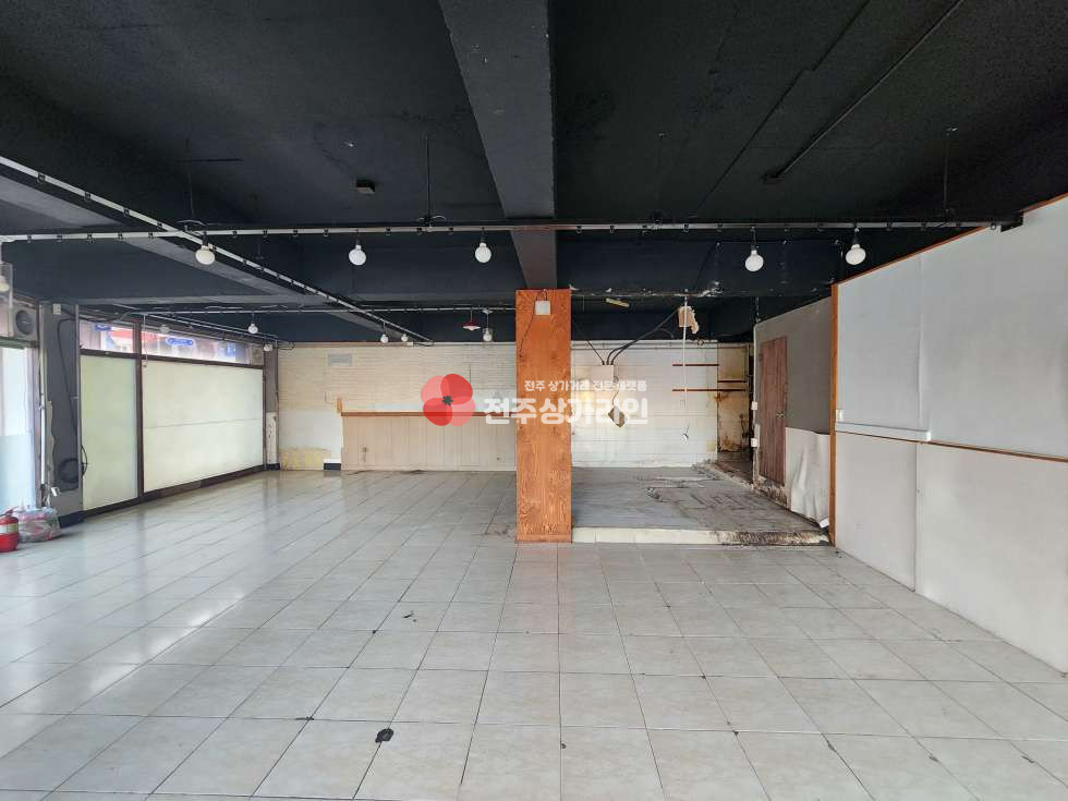 전북 전주완산구 삼천동1가 ⭐삼천동 대로변 모서리 상가⭐카페,음식점,가맥집 추천⭐ 월세 매물번호 14289 사진 2