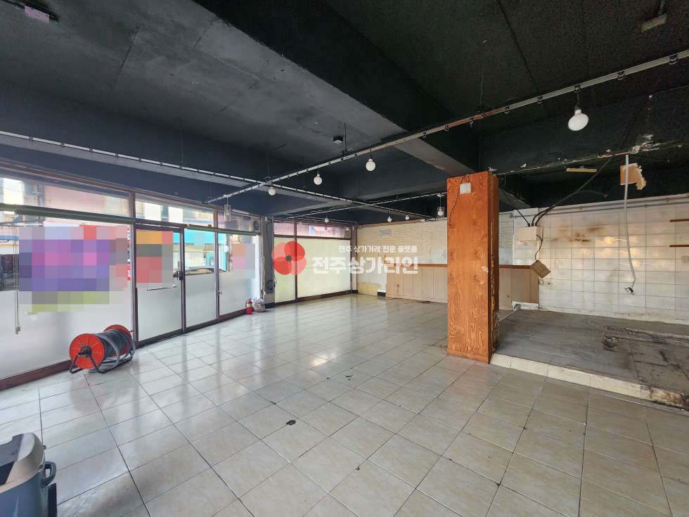 전북 전주완산구 삼천동1가 ⭐삼천동 대로변 모서리 상가⭐카페,음식점,가맥집 추천⭐ 월세 매물번호 14289 사진 3