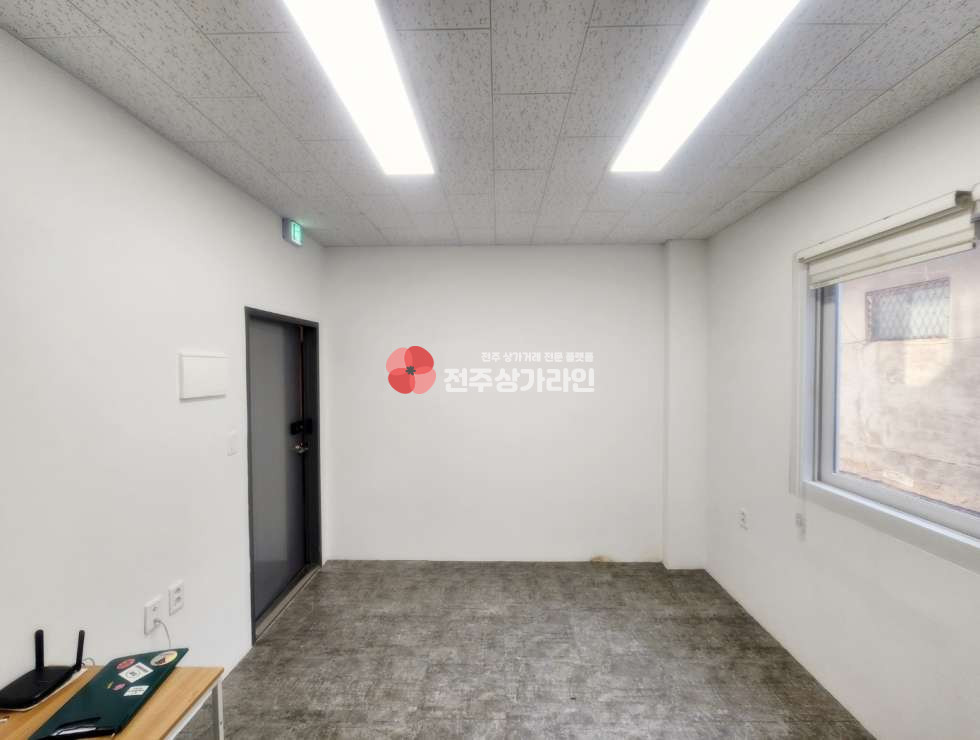 전북 전주덕진구 덕진동1가 ⭐사무실용상가⭐깔끔한상가⭐1인사무실⭐인터넷판매점⭐추천⭐ 월세 매물번호 12780 사진 3