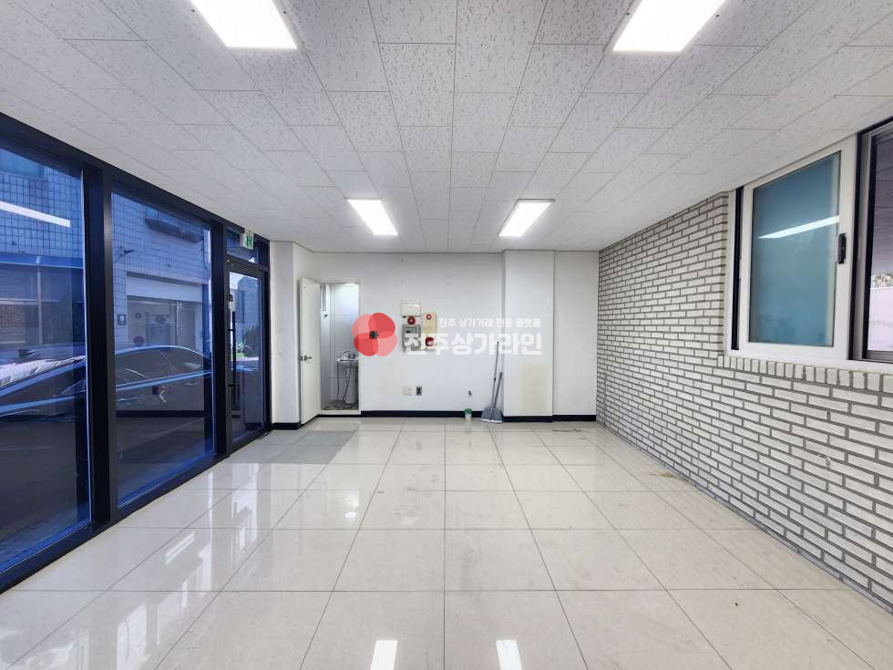 전북 전주완산구 중화산동2가 ⭐깔끔한 상가⭐중화산동 사무실, 뷰티샵 추천⭐ 월세 매물번호 13809 사진 2