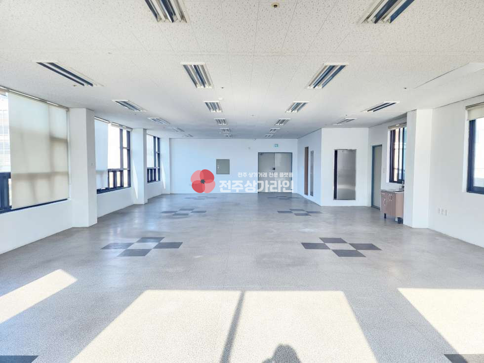 전북 전주완산구 효자동2가 ⭐효자동 우정청 부근 사무실, 필라테스 임대 추천⭐ 월세 매물번호 14296 사진 1