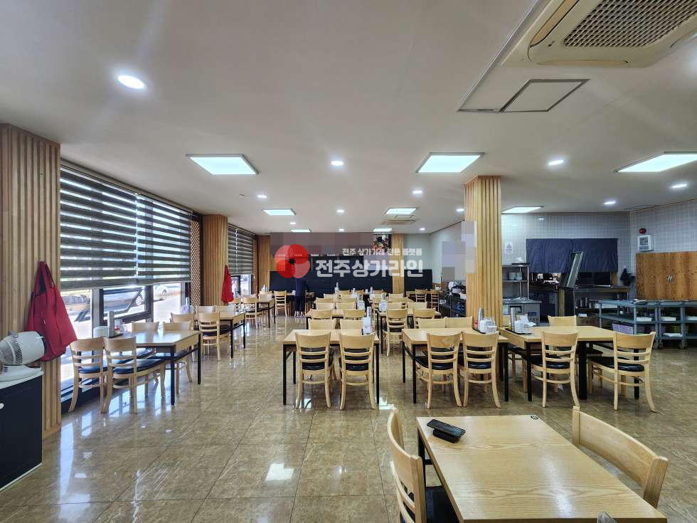 전북 전주완산구 삼천동2가 ⭐삼천동 음식점 양도양수⭐약 50평 깔끔한 상가⭐ 월세 매물번호 13739 사진 2