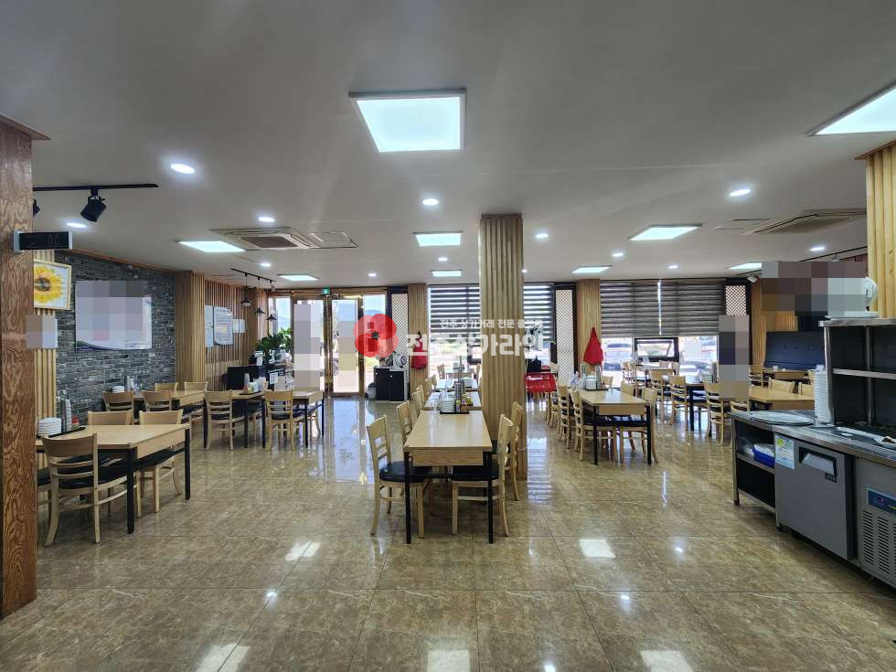 전북 전주완산구 삼천동2가 ⭐삼천동 음식점 양도양수⭐약 50평 깔끔한 상가⭐ 월세 매물번호 13739 사진 3