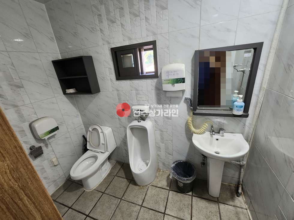 전북 전주완산구 삼천동2가 ⭐삼천동 음식점 양도양수⭐약 50평 깔끔한 상가⭐ 월세 매물번호 13739 사진 9