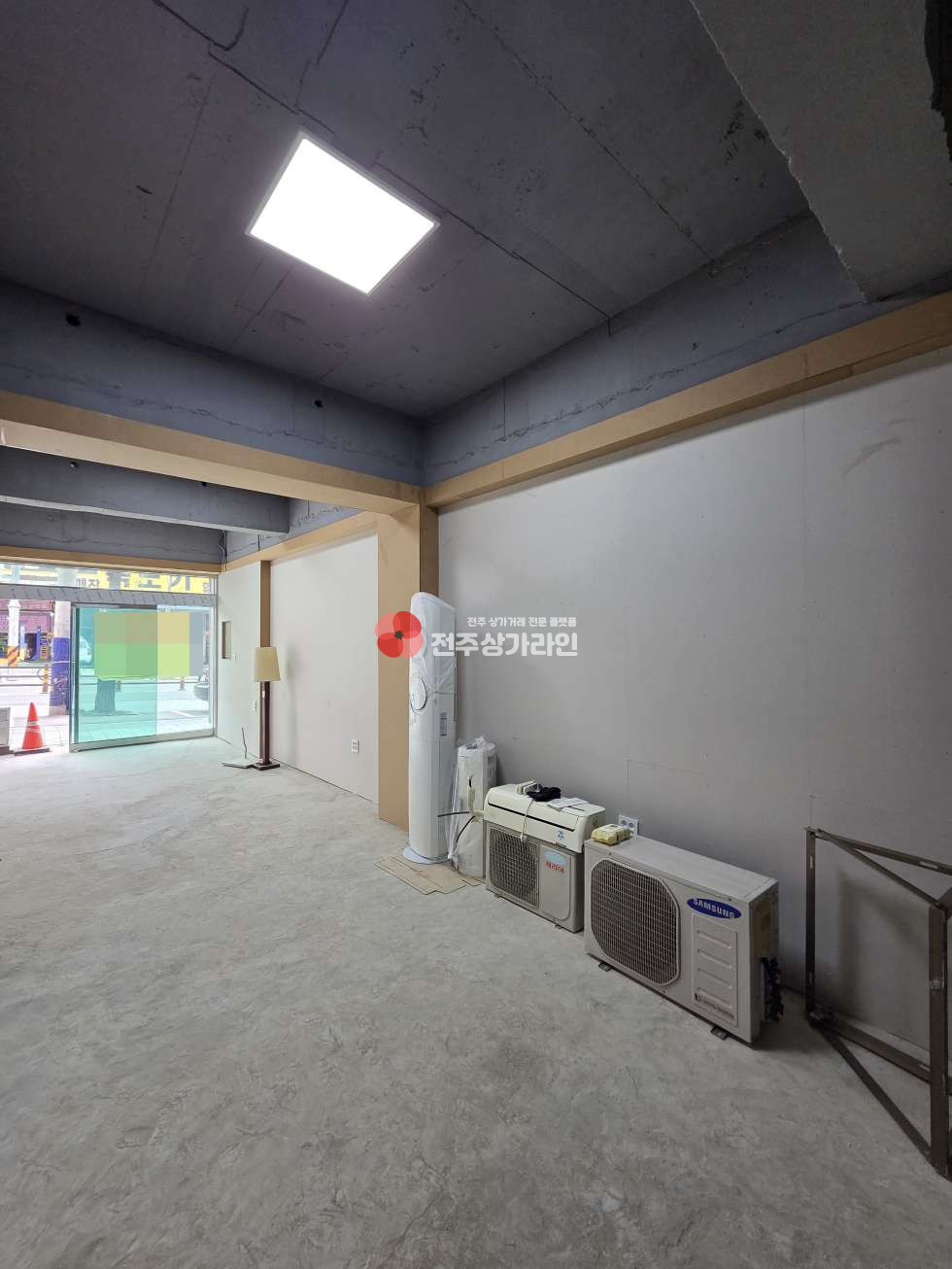 전북 전주덕진구 금암동 ⭐금암동 리모델링 상가 추천⭐디저트카페, 성인pc방, 피부샵, 네일샵, 미용실 추천⭐ 월세 매물번호 14393 사진 4