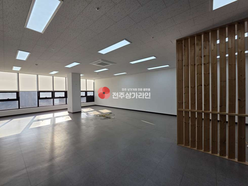 전북 전주완산구 삼천동2가 ⭐효천 40평대 상가 임대 추천⭐사무실,학원,필라테스,상담센터 추천⭐ 월세 매물번호 14335 사진 2