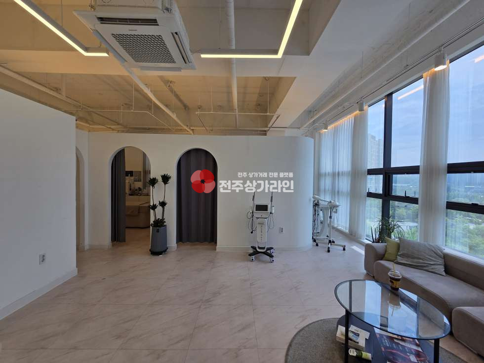 전북 전주덕진구 송천동2가 ⭐에코시티 에스테틱 피부샵 뷰티샵 왁싱샵 추천⭐ 월세 매물번호 14459 사진 3