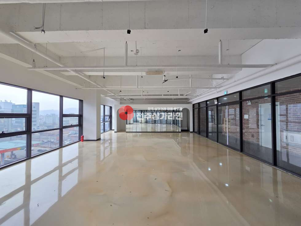 전북 전주완산구 효자동2가 ⭐효천 무권리금 상가 추천⭐필라테스, 뷰티샵, 애견미용샵 ,학원 추천⭐ 월세 매물번호 14320 사진 1