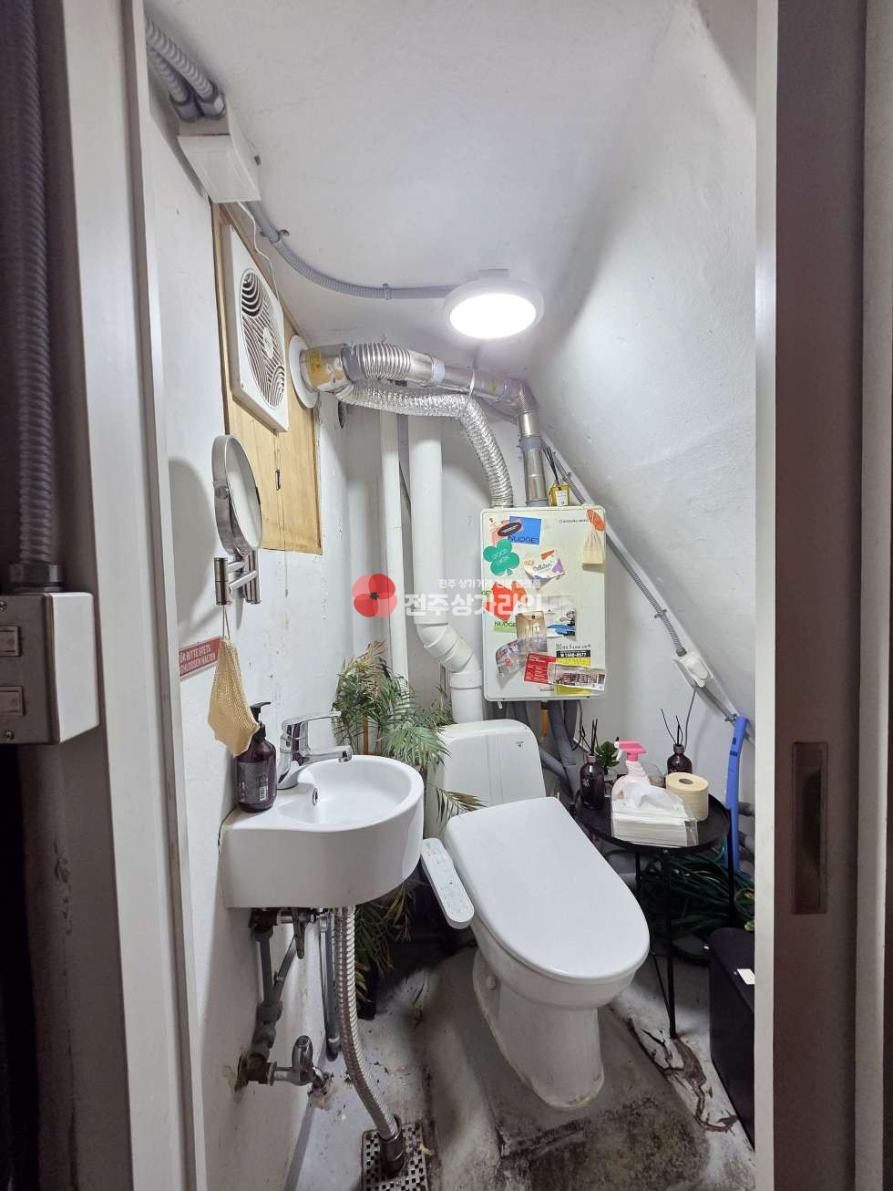 전북 전주완산구 효자동1가 ⭐ 아담한 감성 카페 양도⭐효자동 카페⭐ 월세 매물번호 14450 사진 7