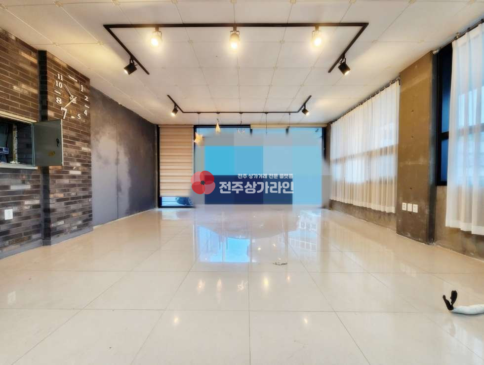 전북 전주완산구 중화산동2가 ⭐사무실⭐뷰티관련⭐조용한업종⭐위치⭐주차⭐편리⭐ 월세 매물번호 12751 사진 2