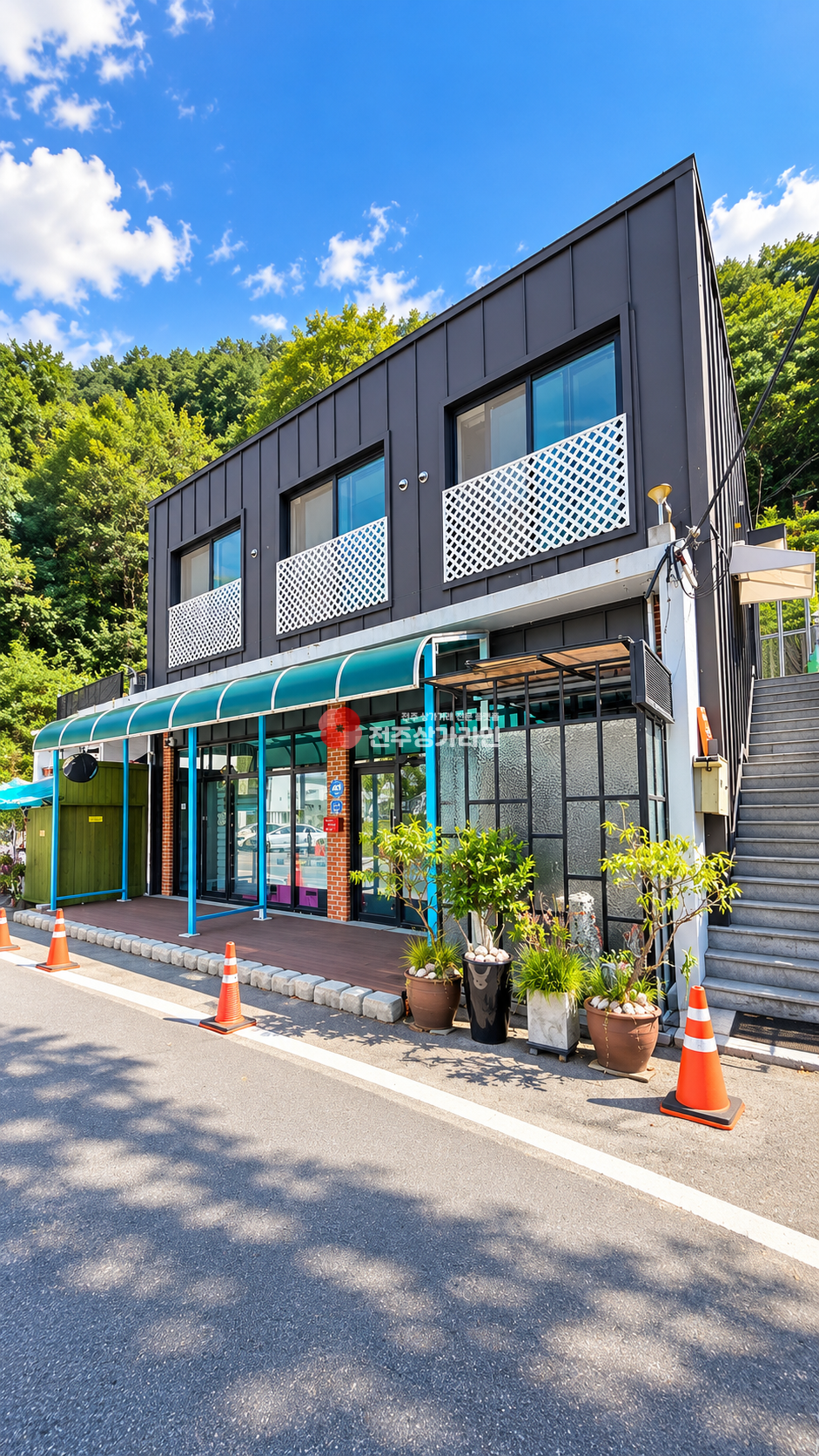 전북 전주완산구 교동 ⭐전주 교동 상가주택 매매⭐한옥마을 도보권⭐ 매매 매물번호 14538 사진 1