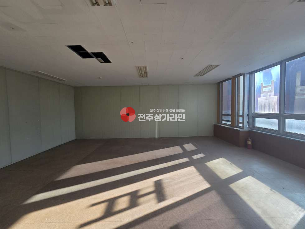 전북 전주완산구 서신동 ⭐서신동 사무실 상가 임대 추천⭐뷰티샵 추천⭐ 월세 매물번호 14561 사진 2